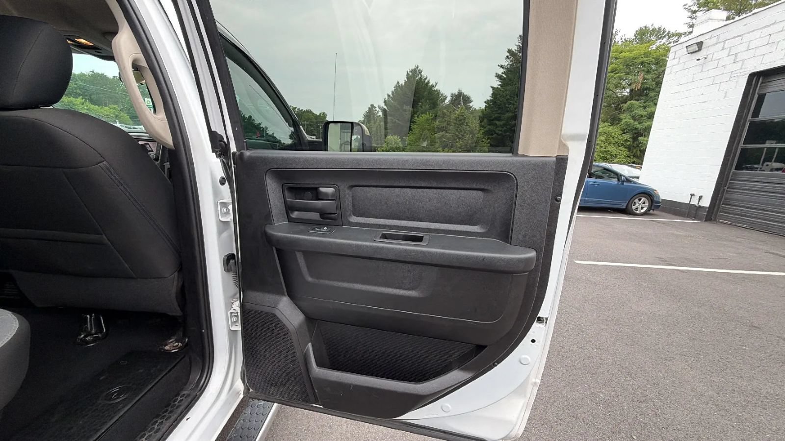 Used 2021 RAM 1500 Tradesman w/ Tradesman SXT Package AWD/4WD image 44