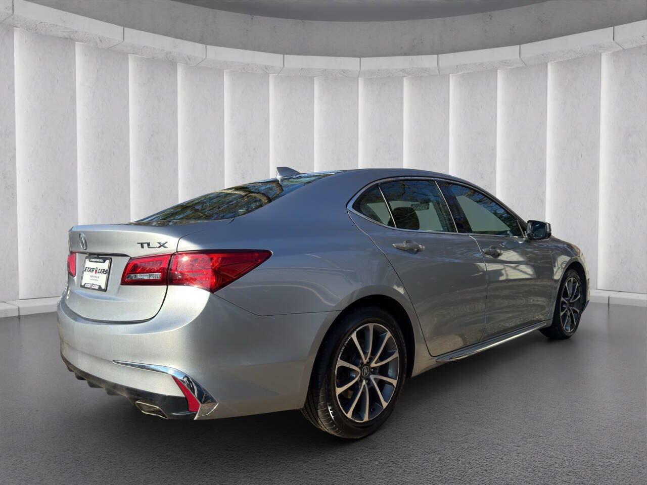 Used 2018 Acura TLX V6 w/ Technology Package image 5