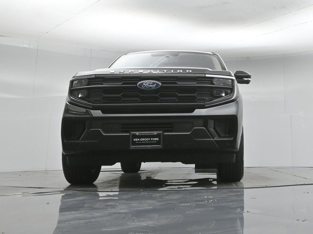 Certified 2025 Ford Expedition Active RWD image 51