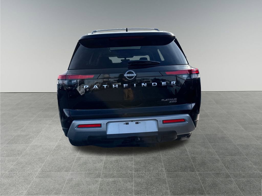 Used 2025 Nissan Pathfinder Platinum image 4