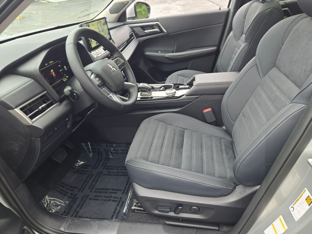 New 2026 Mitsubishi Outlander SE AWD/4WD image 16
