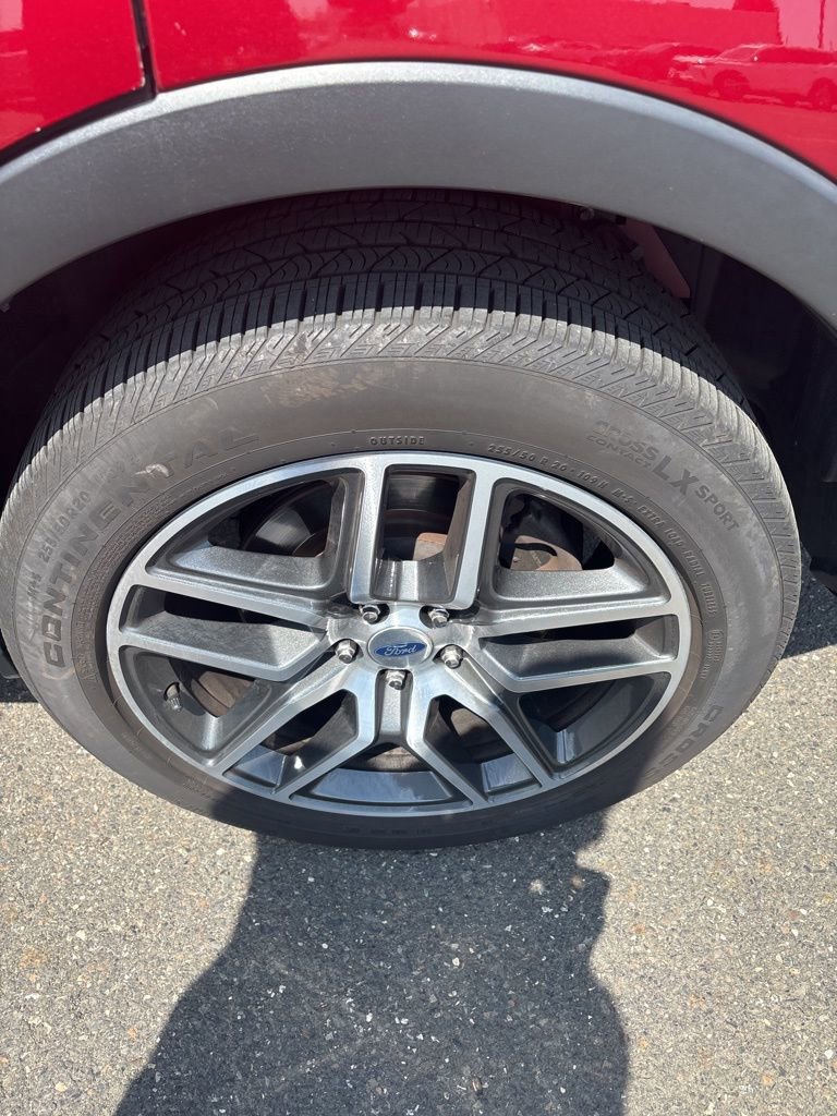 Used 2019 Ford Explorer Sport w/ Equipment Group 401A AWD/4WD image 4