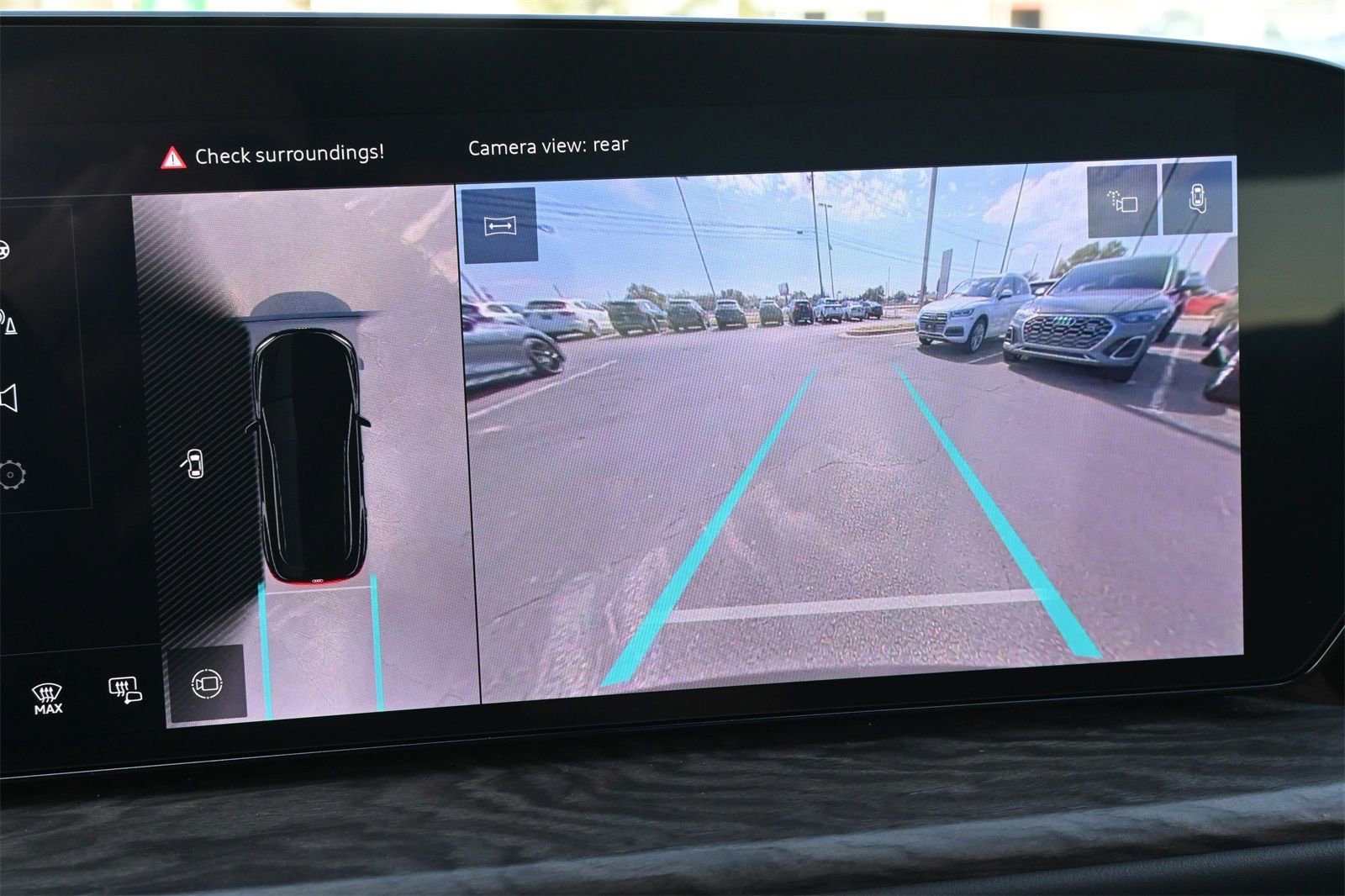 Used 2025 Audi Q5 Premium w/ Convenience Package image 9