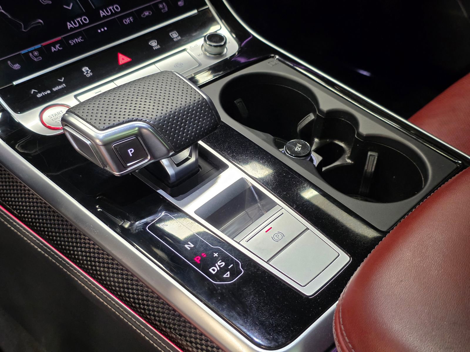 Used 2020 Audi SQ7 Prestige w/ Prestige Package AWD/4WD image 30