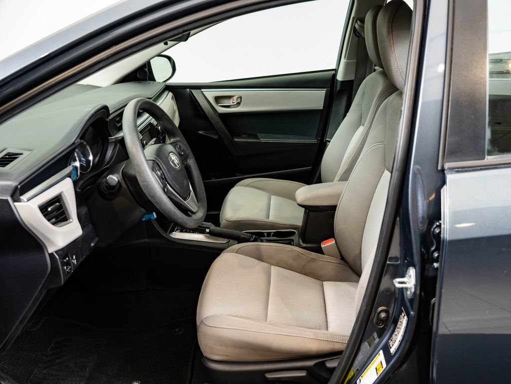 Used 2015 Toyota Corolla LE FWD image 20