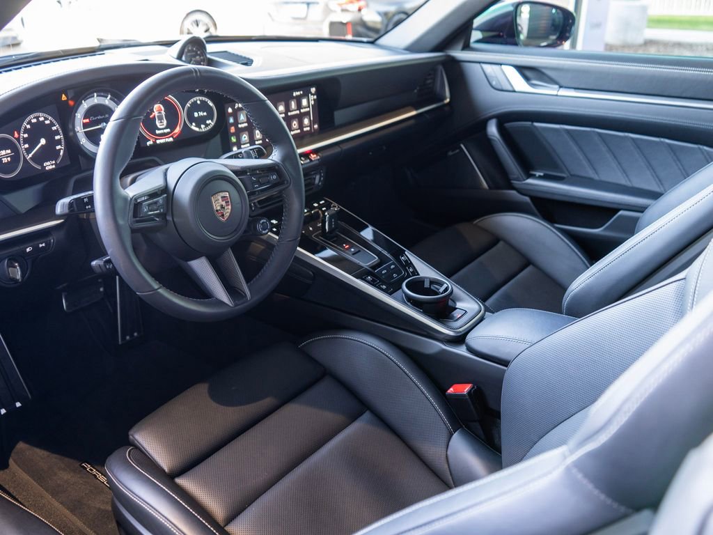Used 2025 Porsche 911 Turbo S AWD/4WD image 5