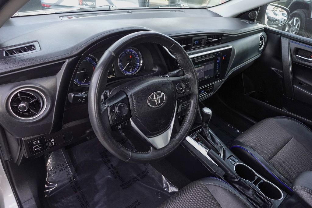 Used 2018 Toyota Corolla L image 11