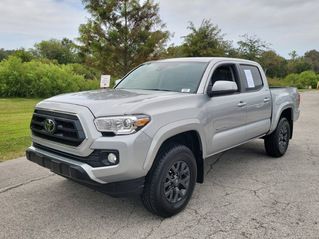 Certified 2023 Toyota Tacoma SR5 AWD/4WD image 31