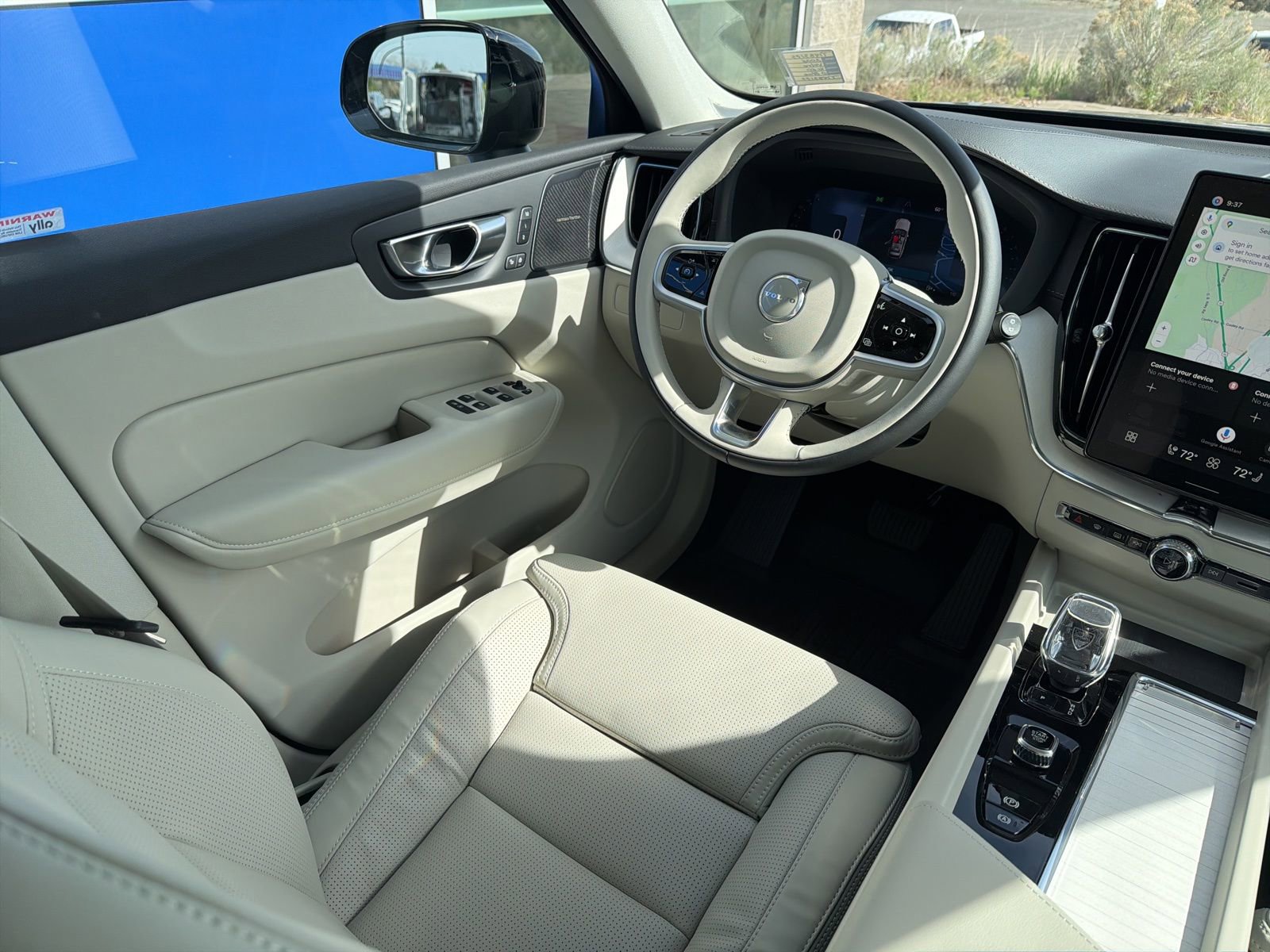 New 2026 Volvo XC60 B5 Ultra w/ Climate Package AWD/4WD image 12