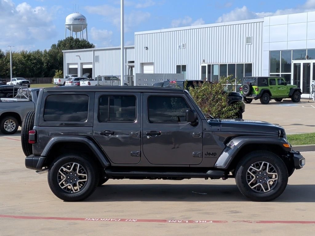 New 2025 Jeep Wrangler Sahara image 9