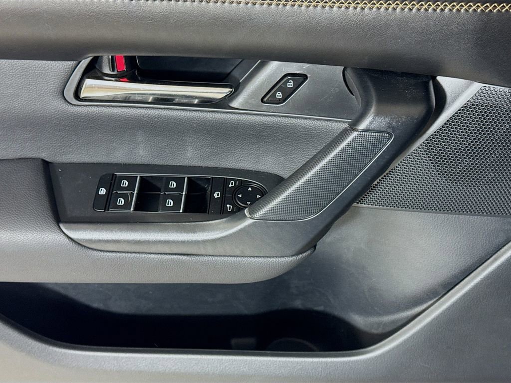 Certified 2025 MAZDA CX-50 2.5 Hybrid w/ Premium Plus Pkg image 16