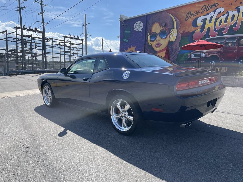 Used 2013 Dodge Challenger R/T RWD image 3