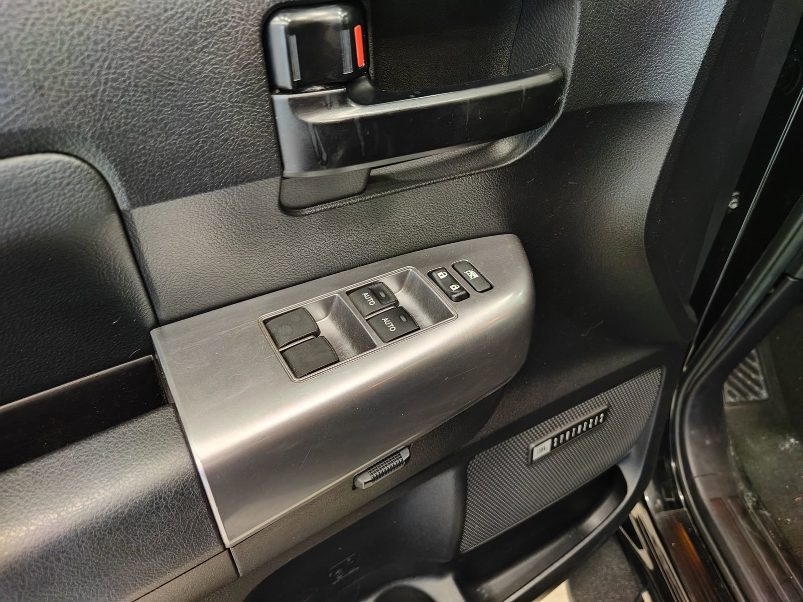 Used 2021 Toyota Sequoia TRD Pro AWD/4WD image 10