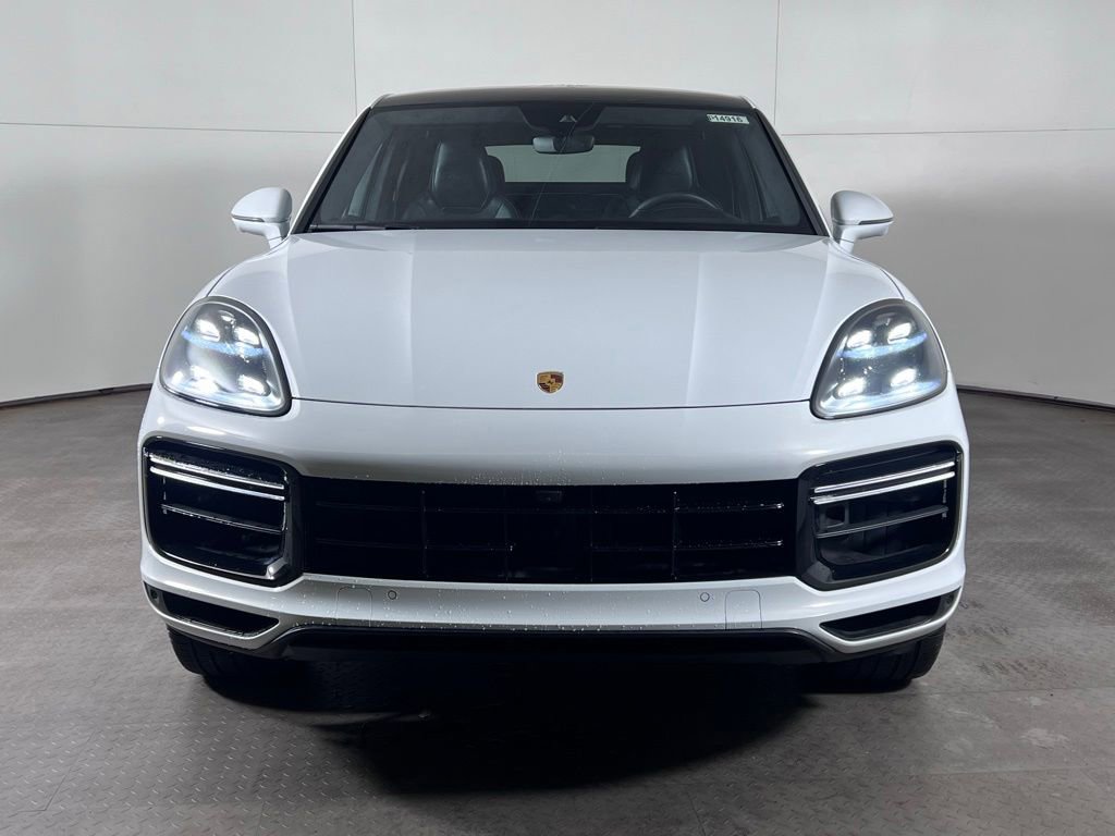 Used 2023 Porsche Cayenne Turbo AWD/4WD image 9