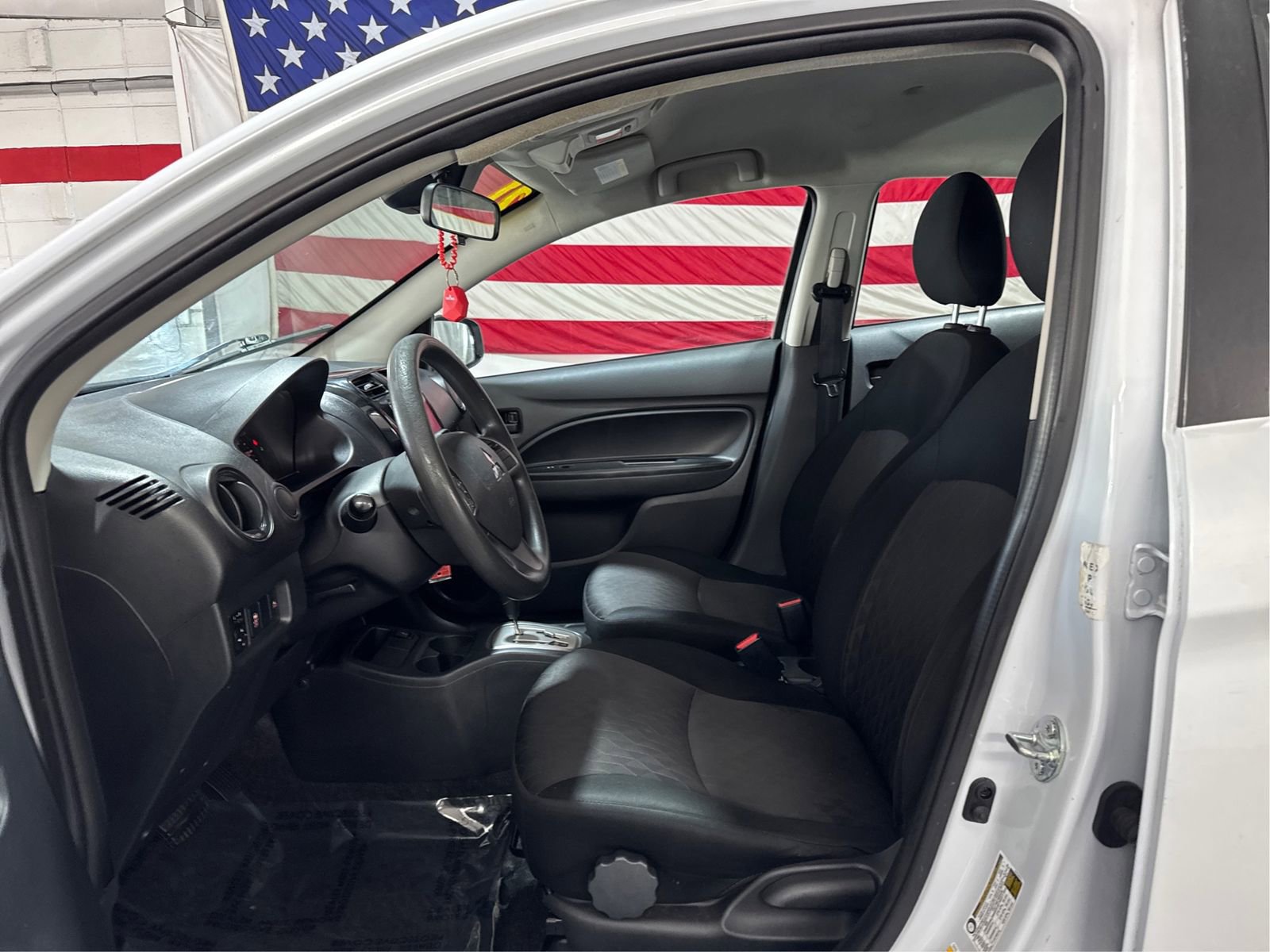 Used 2021 Mitsubishi Mirage LE image 9