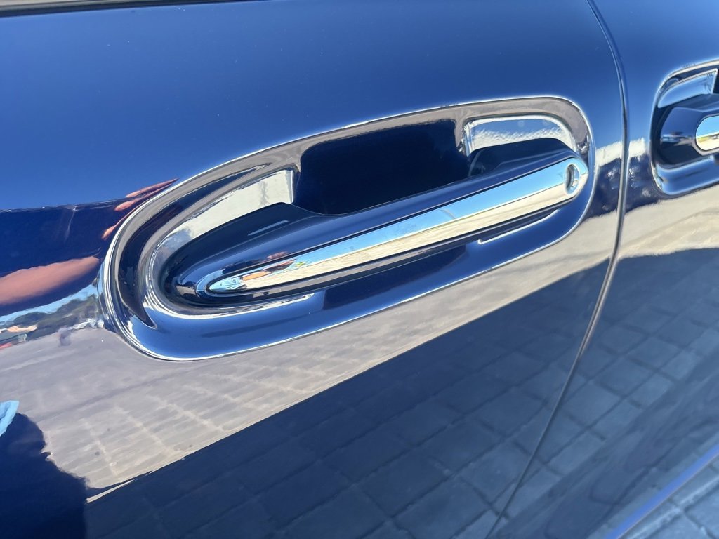 Used 2022 Toyota Sienna XLE image 11