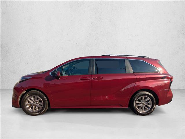 Used 2022 Toyota Sienna LE FWD image 9