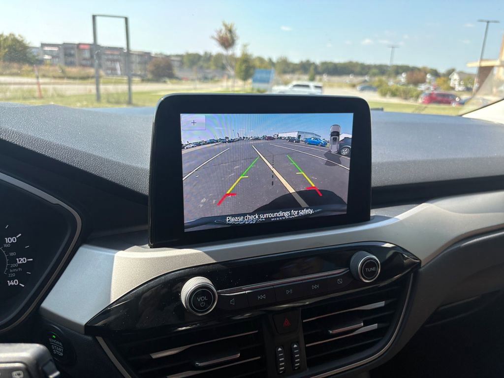 Used 2022 Ford Escape SEL image 18