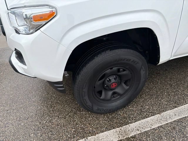 Used 2023 Toyota Tacoma SR AWD/4WD image 5