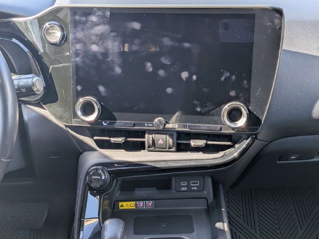 Used 2022 Lexus NX 350h AWD image 19