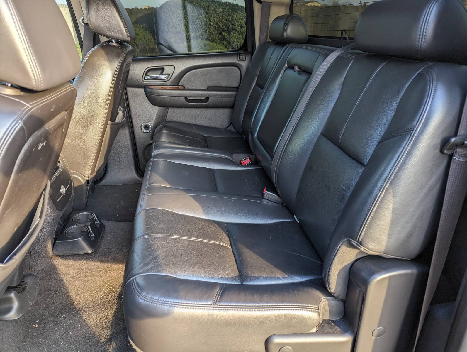 Used 2007 GMC Sierra 2500 SLT w/ EZ-Lift Tailgate Package RWD image 16