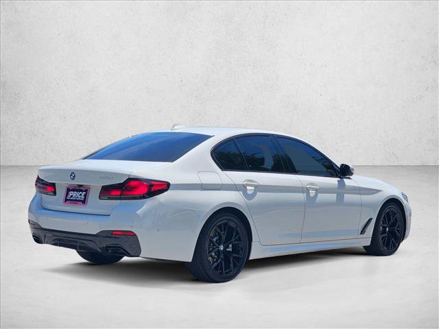 Used 2022 BMW 530i w/ M Sport Package RWD image 5
