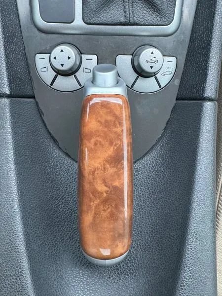 Used 2011 Mercedes-Benz SLK 300 image 35