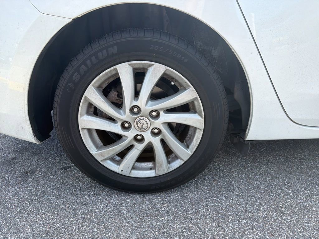Used 2012 MAZDA MAZDA3 i Touring image 12