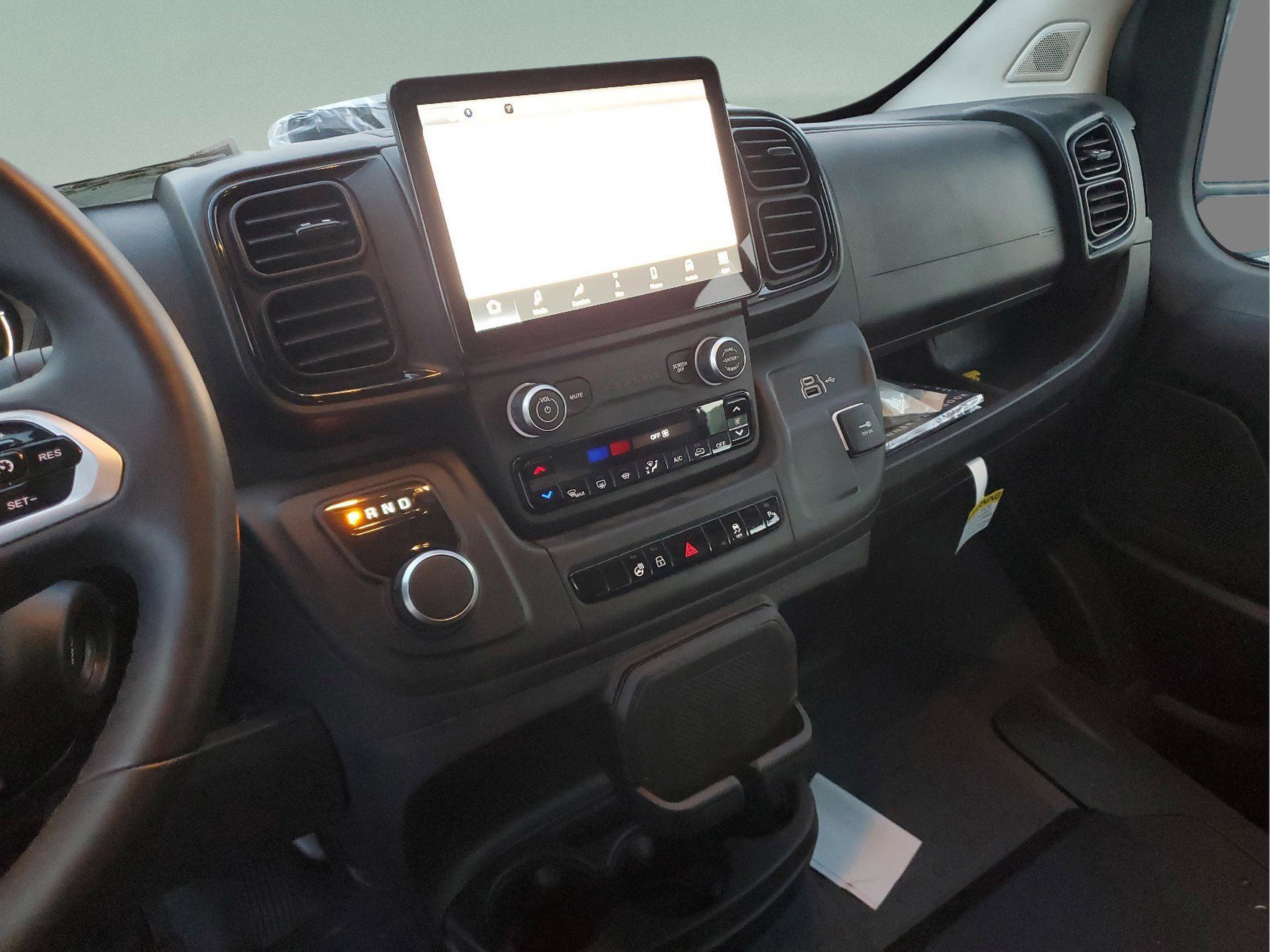 New 2025 RAM ProMaster 3500 FWD image 26