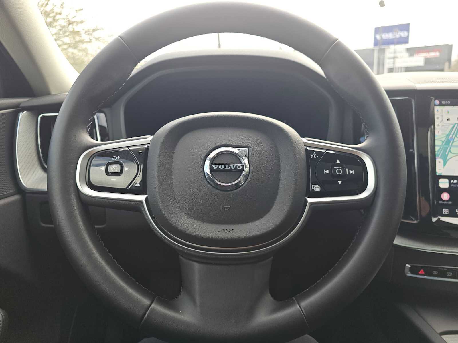 Certified 2025 Volvo XC60 B5 Plus image 25