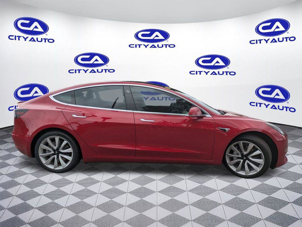 Used 2018 Tesla Model 3 Mid Range image 11