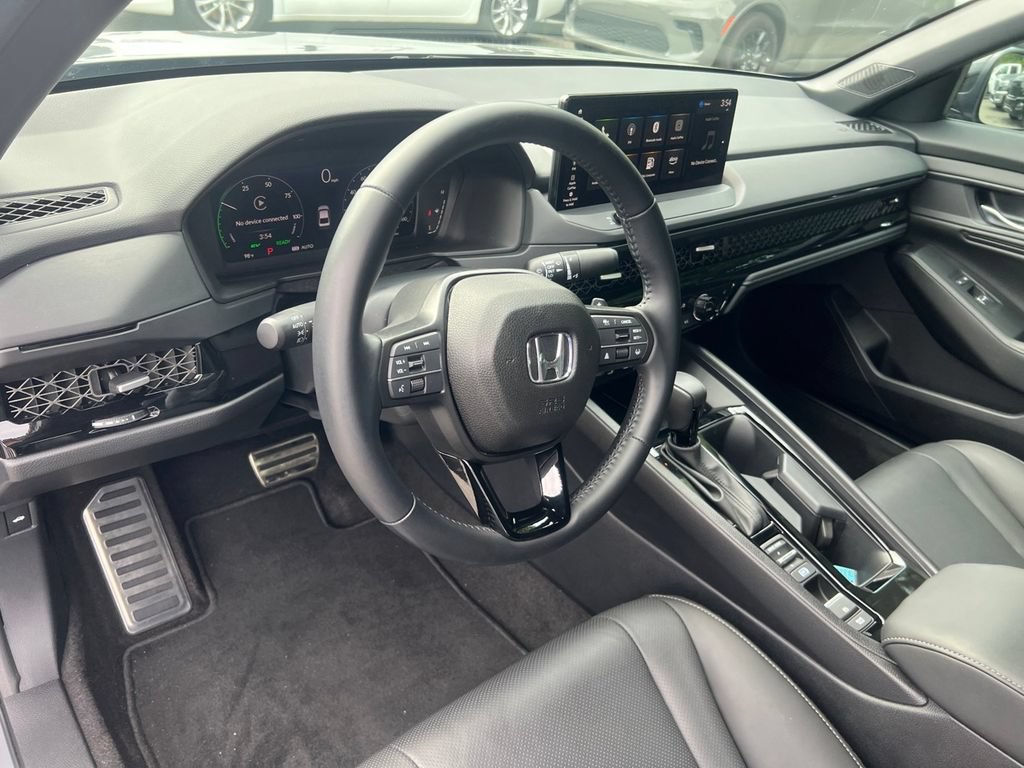 Used 2025 Honda Accord Sport image 17