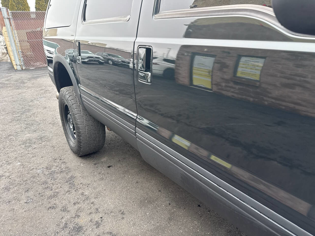 Used 2003 Ford Excursion Limited image 14