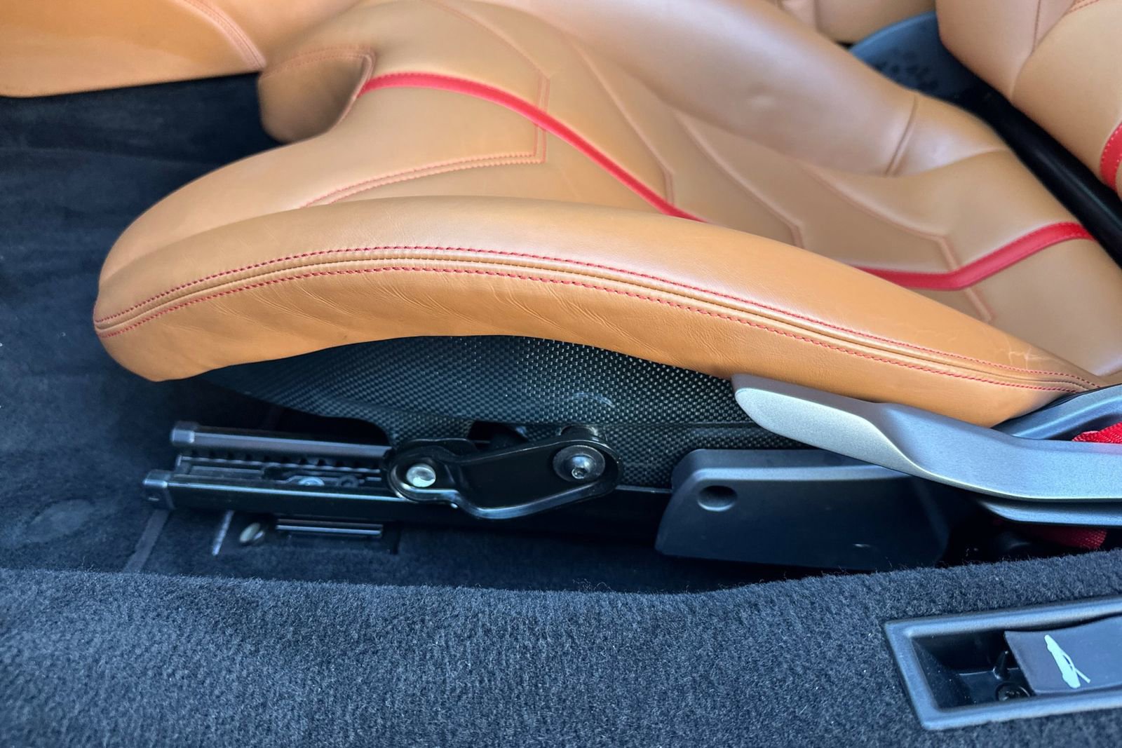Used 2017 Ferrari 488 Spider RWD image 14