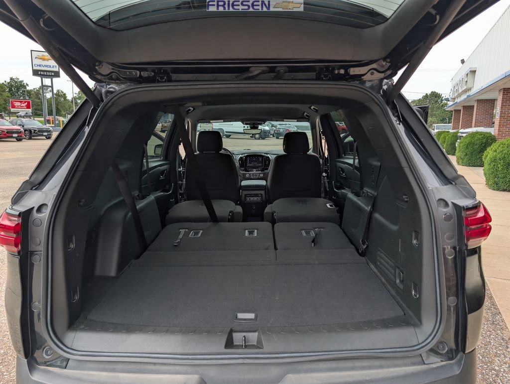 Used 2023 Chevrolet Traverse LT FWD image 23