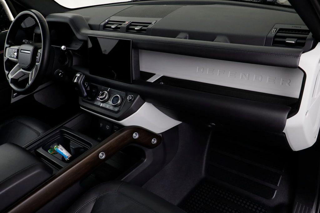 Used 2023 Land Rover Defender 130 First Edition image 23