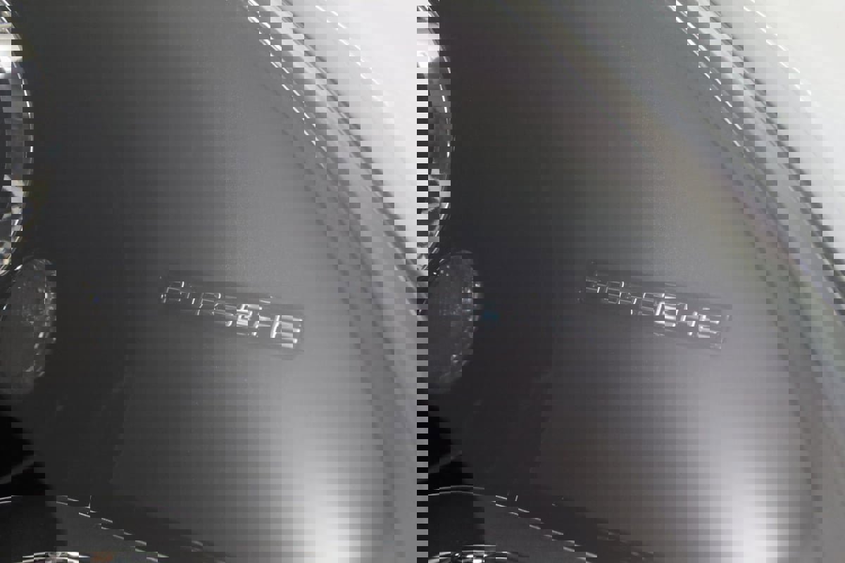 Used 2020 Porsche 911 Carrera S image 19