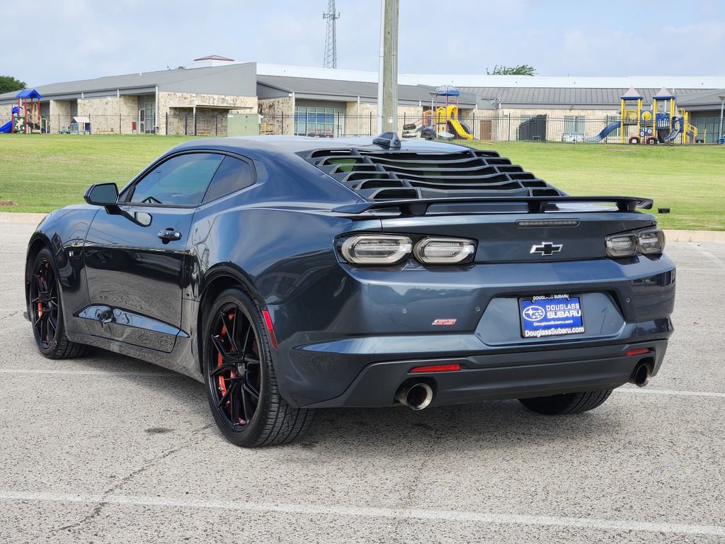 Used 2020 Chevrolet Camaro SS RWD image 3
