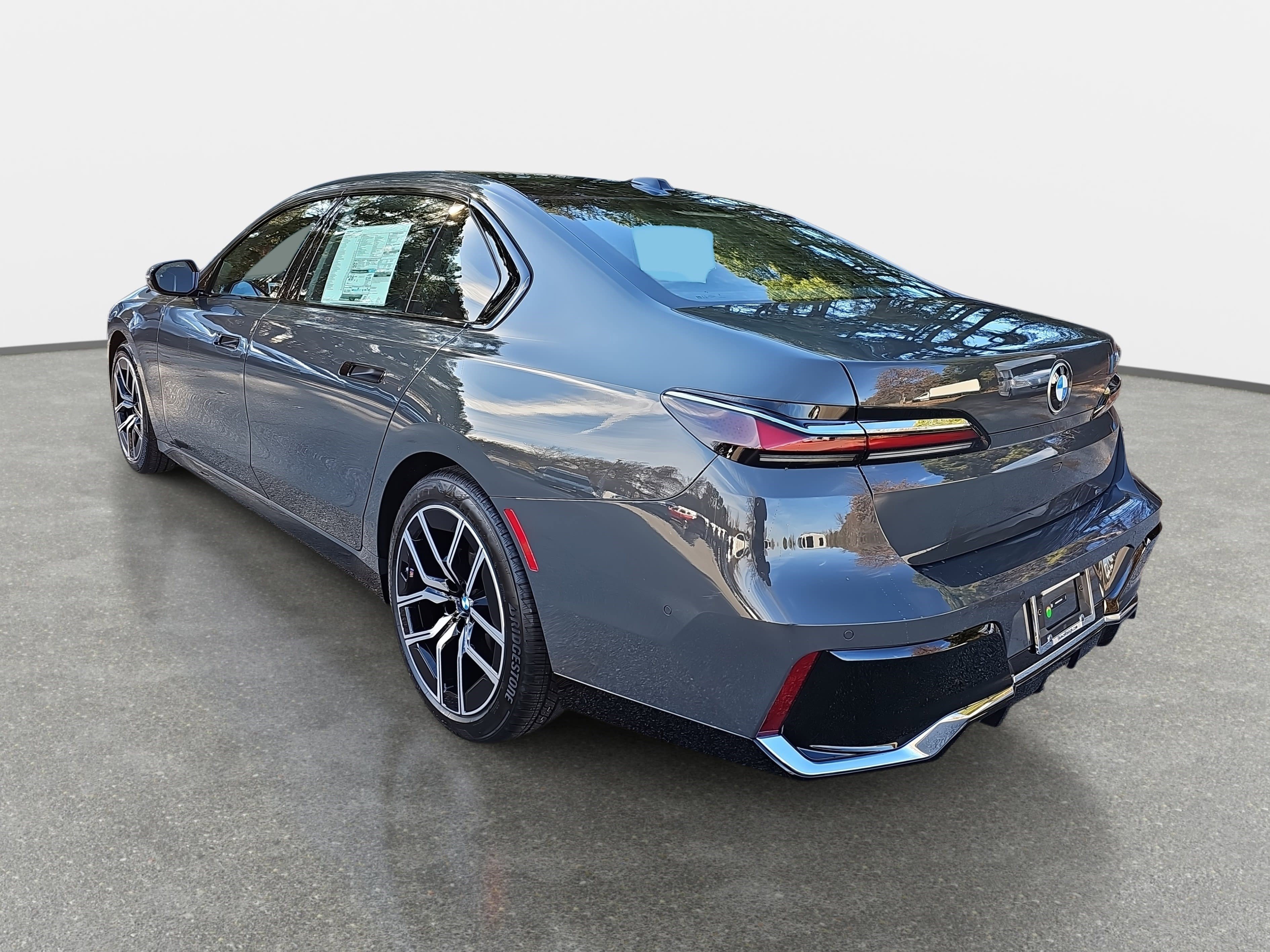 New 2026 BMW 740i image 7