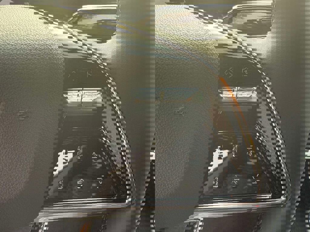 New 2026 Cadillac Lyriq Premium Luxury image 16