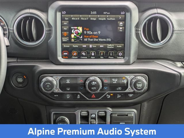 Used 2020 Jeep Wrangler Unlimited Sahara AWD/4WD image 29