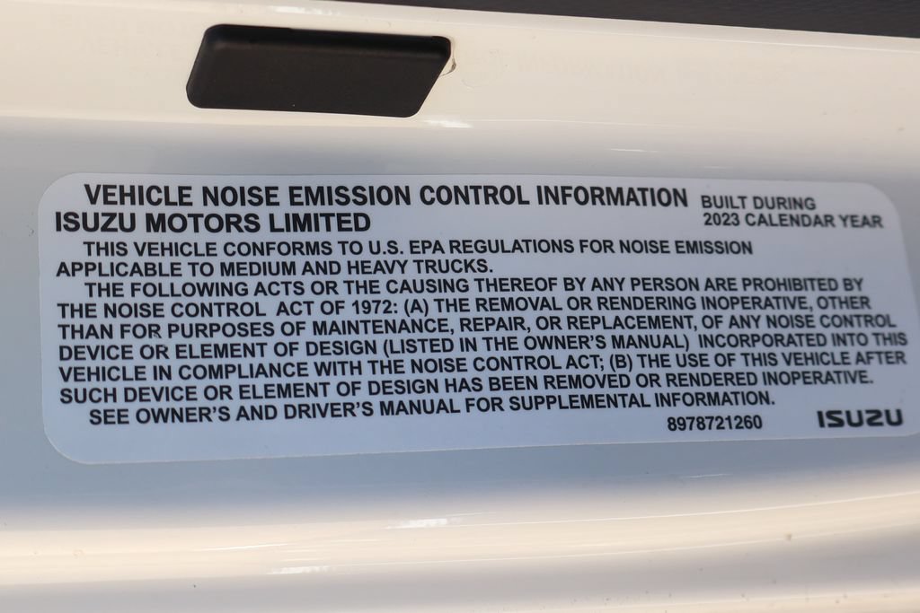 Used 2024 Isuzu NPR RWD image 33
