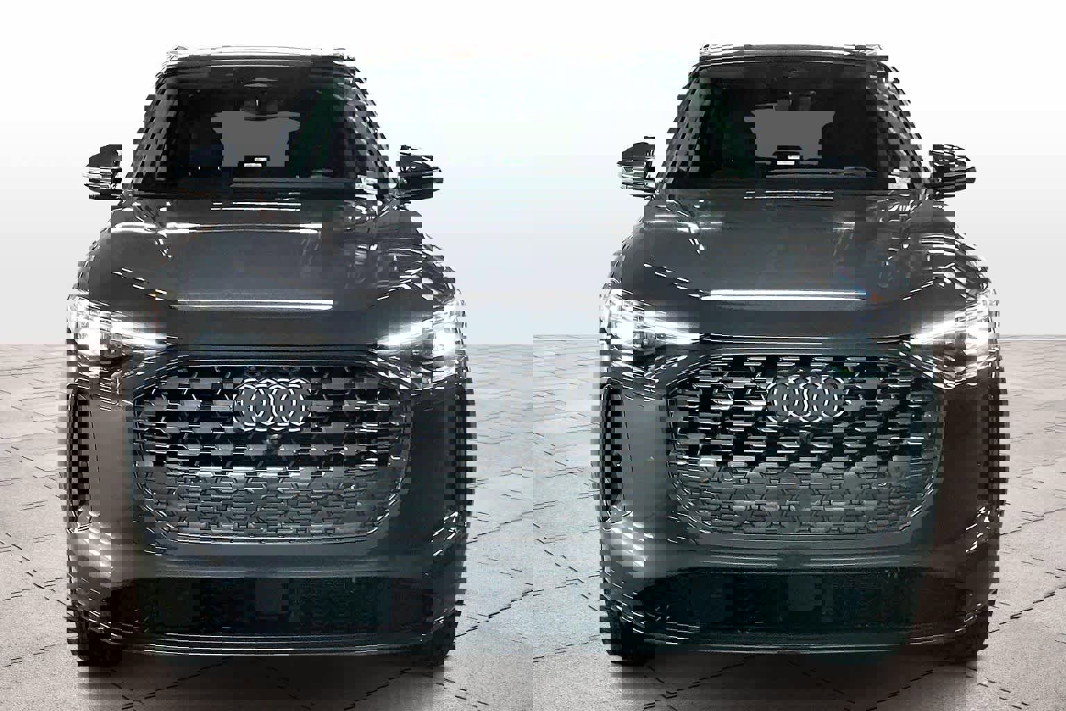 Used 2025 Audi Q5 Premium Plus w/ Premium Plus image 3