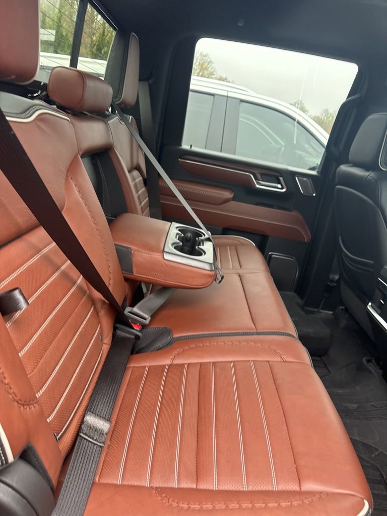 Used 2025 GMC Sierra 2500 Denali Ultimate w/ Max Trailering Package image 8