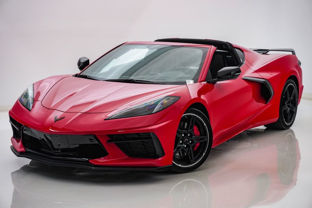 Used 2021 Chevrolet Corvette Stingray Preferred Cpe w/ Z51 Performance Package RWD image 3