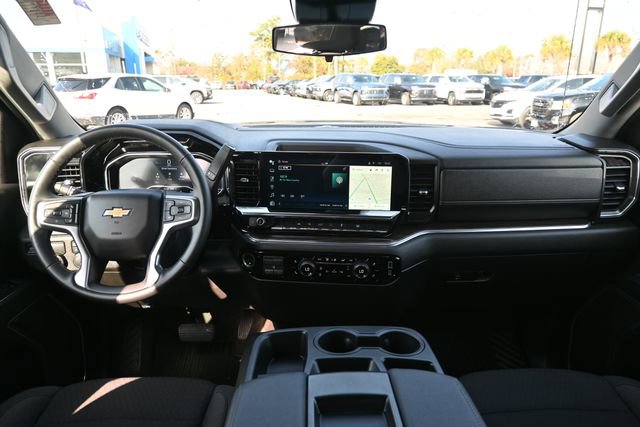 Used 2025 Chevrolet Silverado 1500 LT image 12