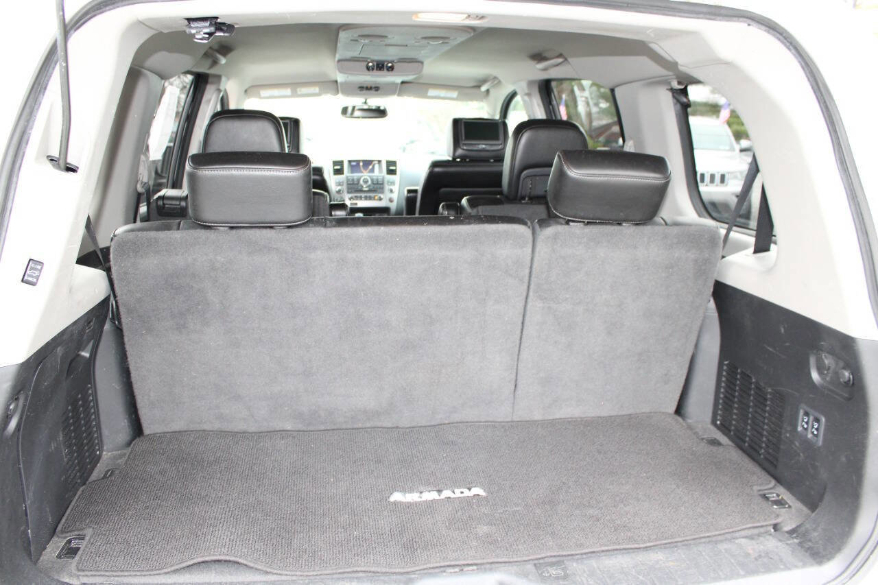 Used 2015 Nissan Armada Platinum w/ 2nd Row Captain Seat Package image 28