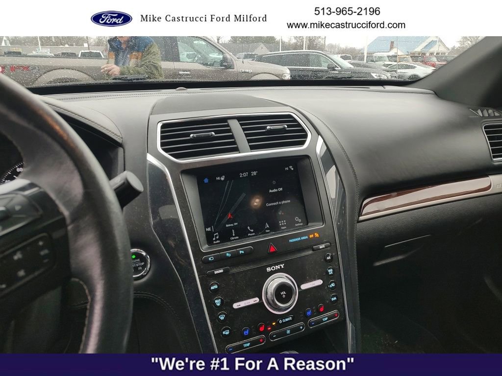 Used 2019 Ford Explorer Platinum image 6