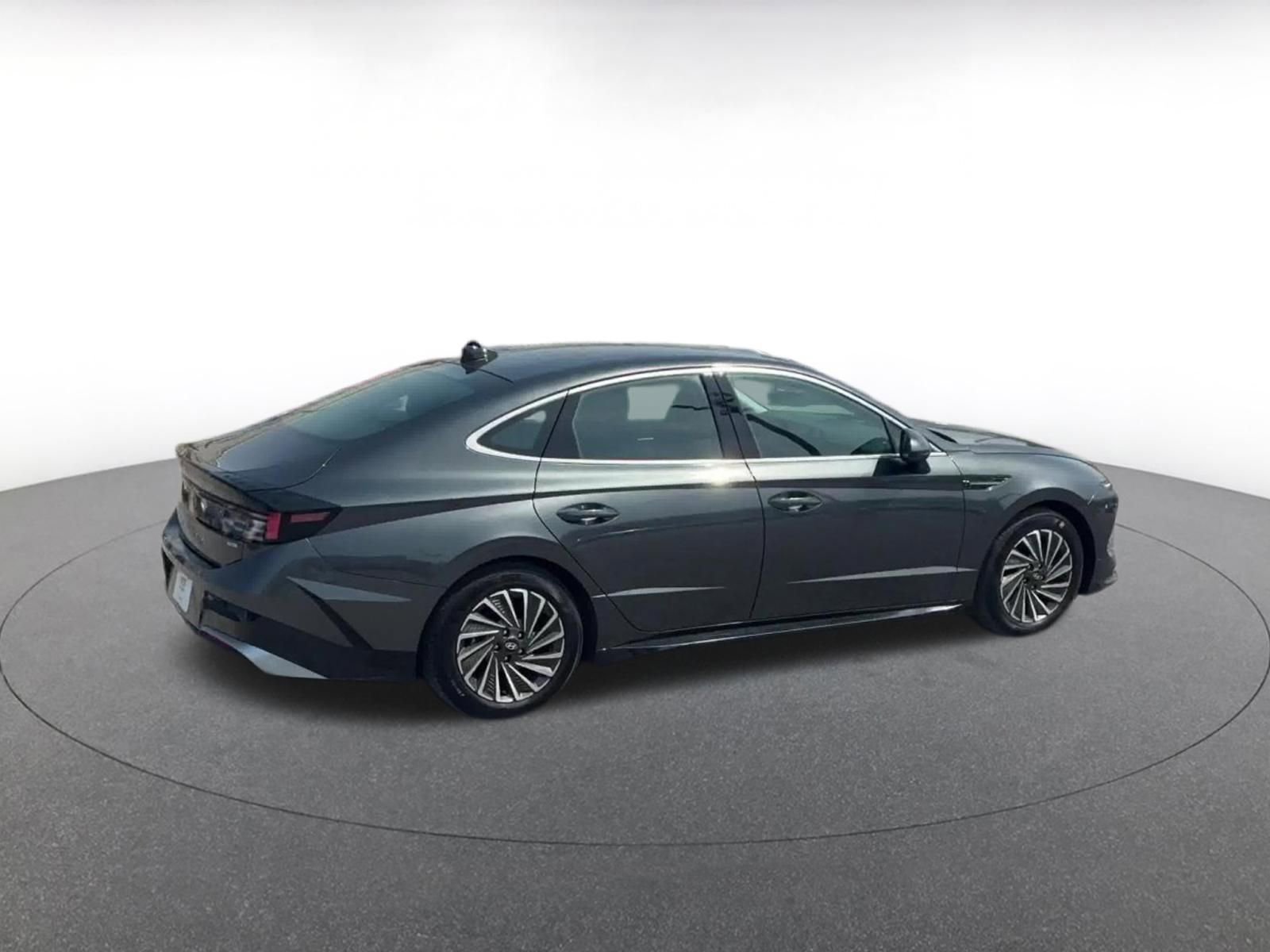 Used 2025 Hyundai Sonata SEL image 15