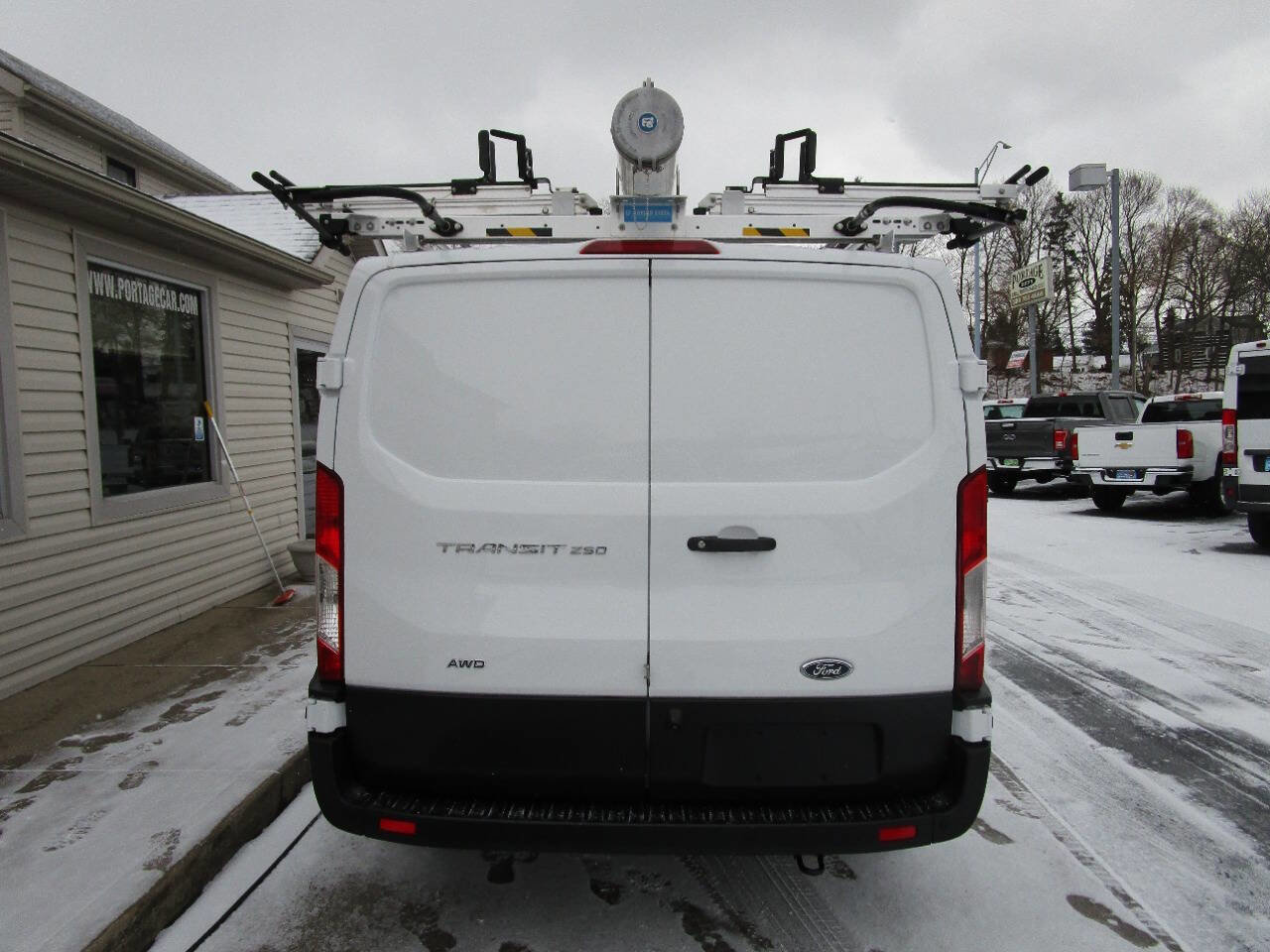 Used 2022 Ford Transit 250 Low Roof AWD image 7